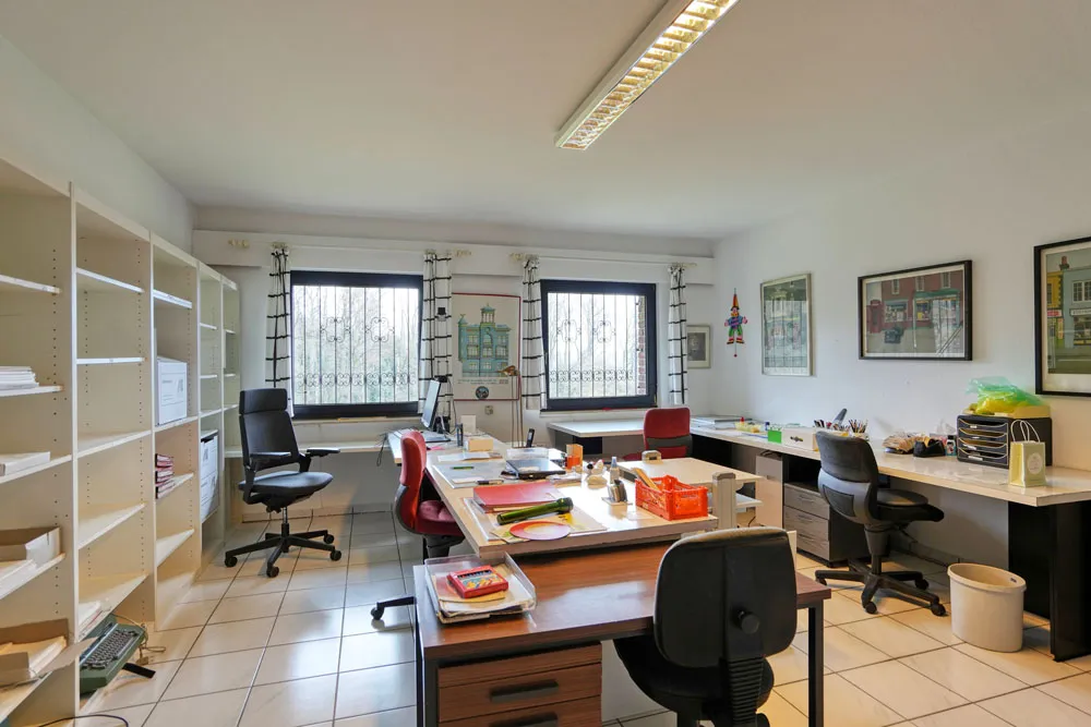 Kinderzimmer oder Wohnbereich der Einliegerwohnung