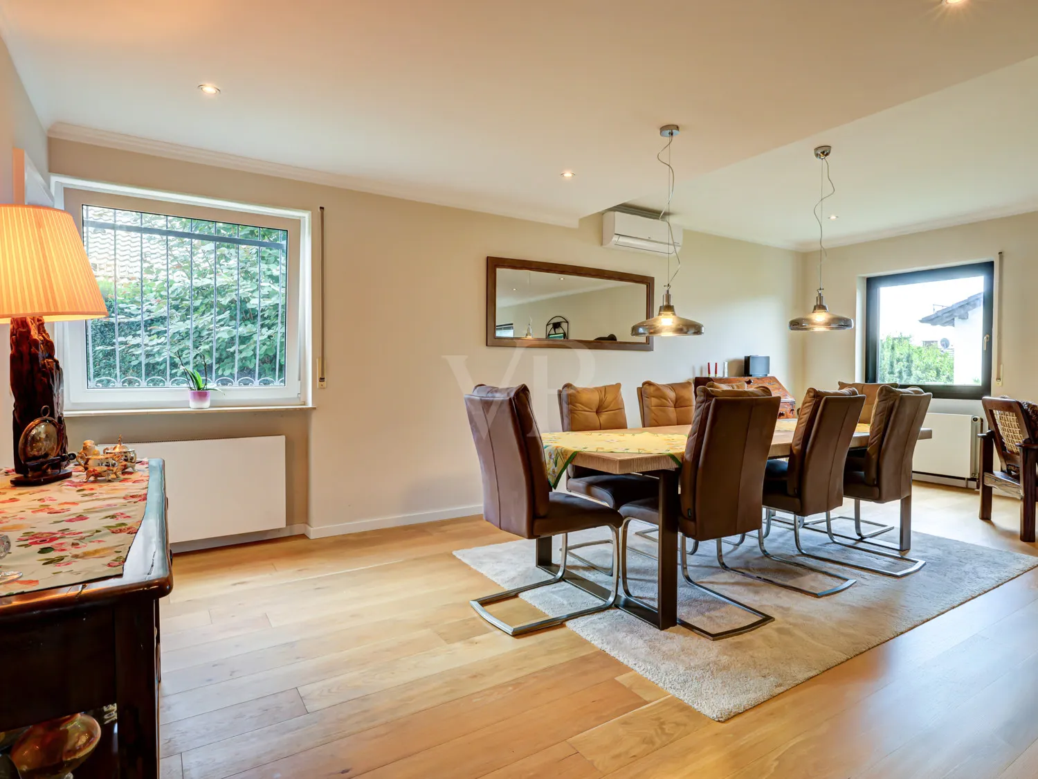 Großzügiger Essbereich