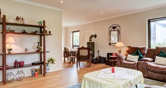 von_poll_real_estate_property_25003024_image_2