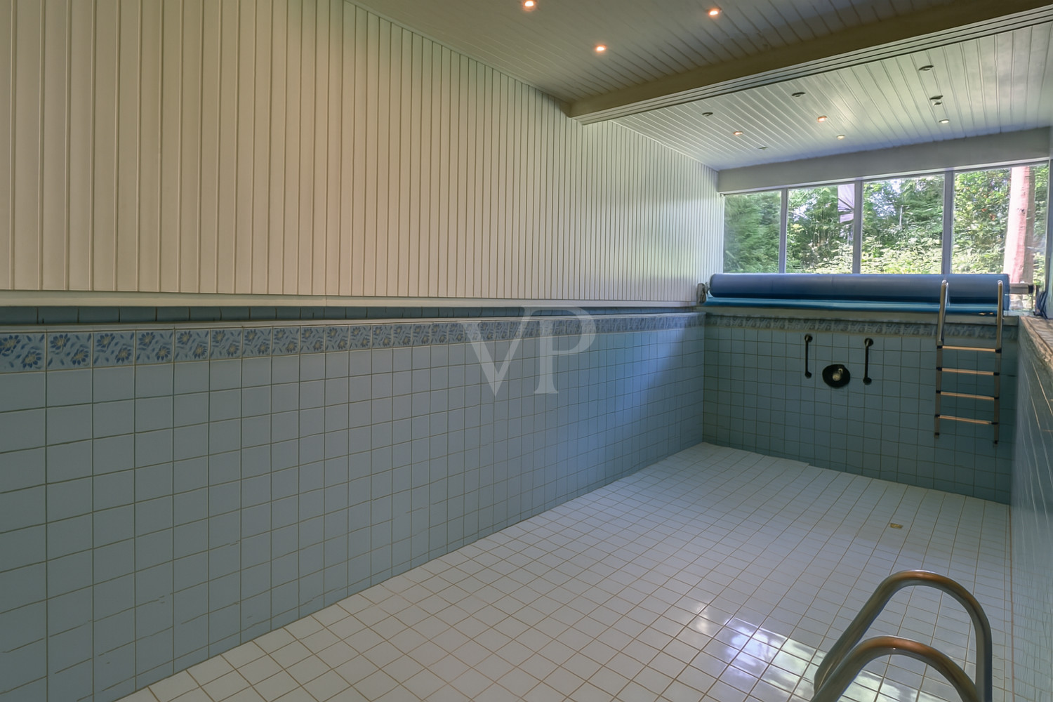 Reaktivierbares Schwimmbad (3x8 Meter)