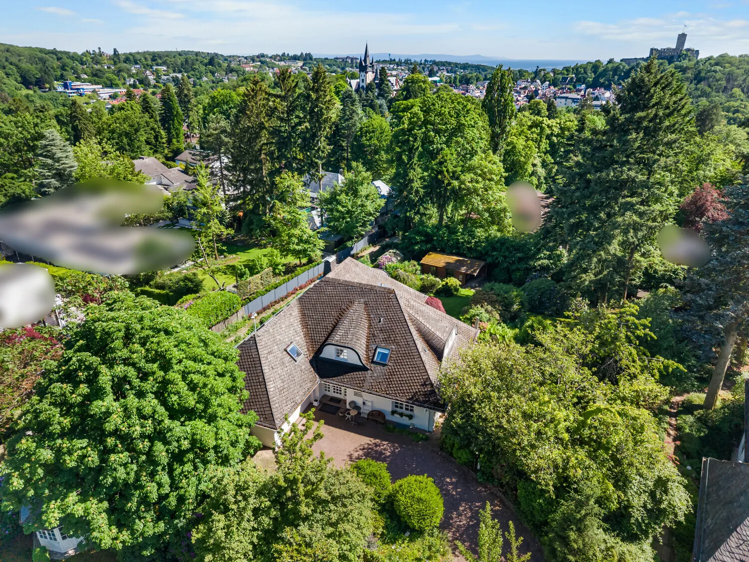 Luftbild / Burgblick