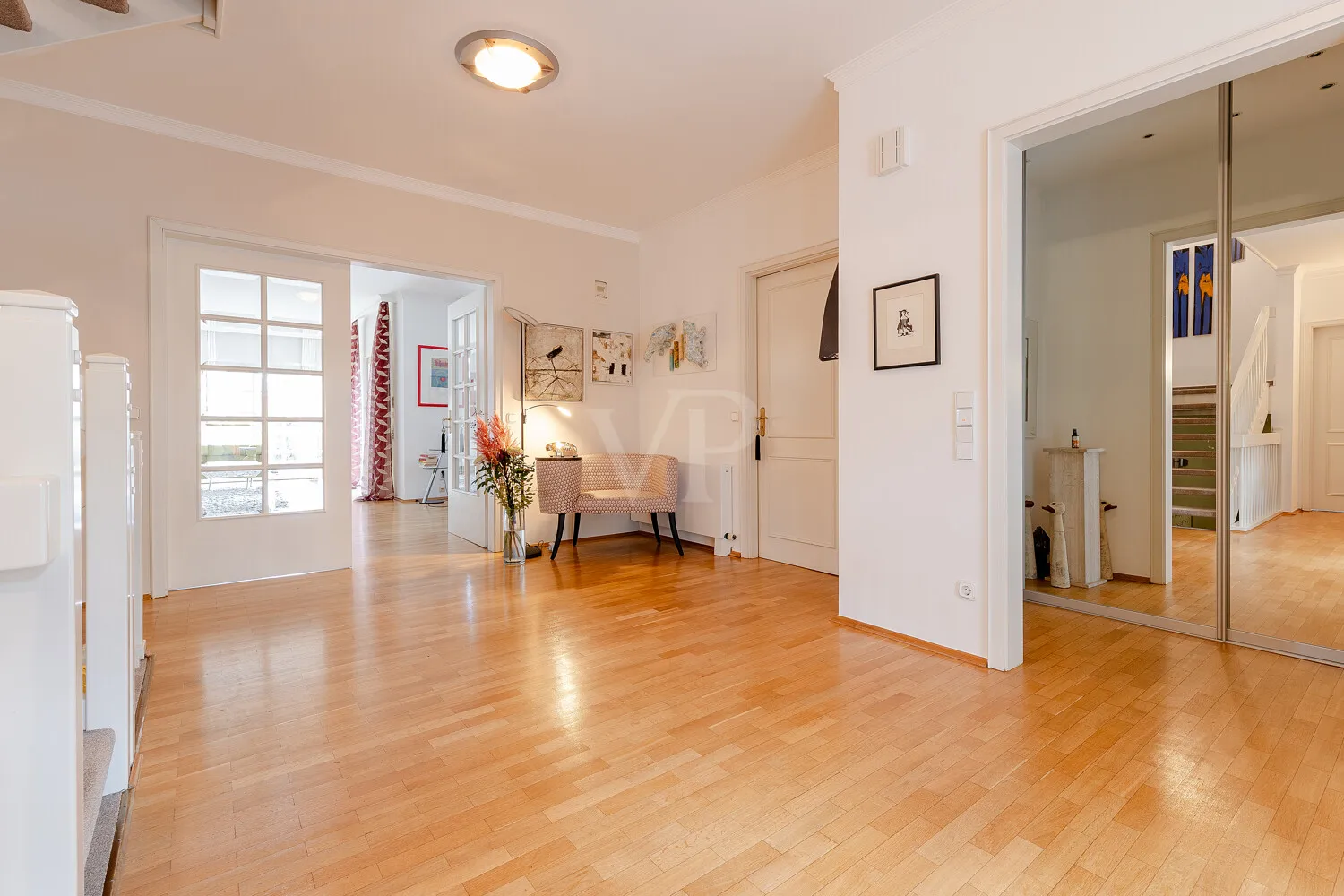 Großzügiger Eingangsbereich