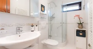 von_poll_real_estate_property_25003032_image_12