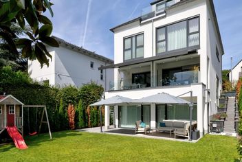 von Poll Immobilien GmbH