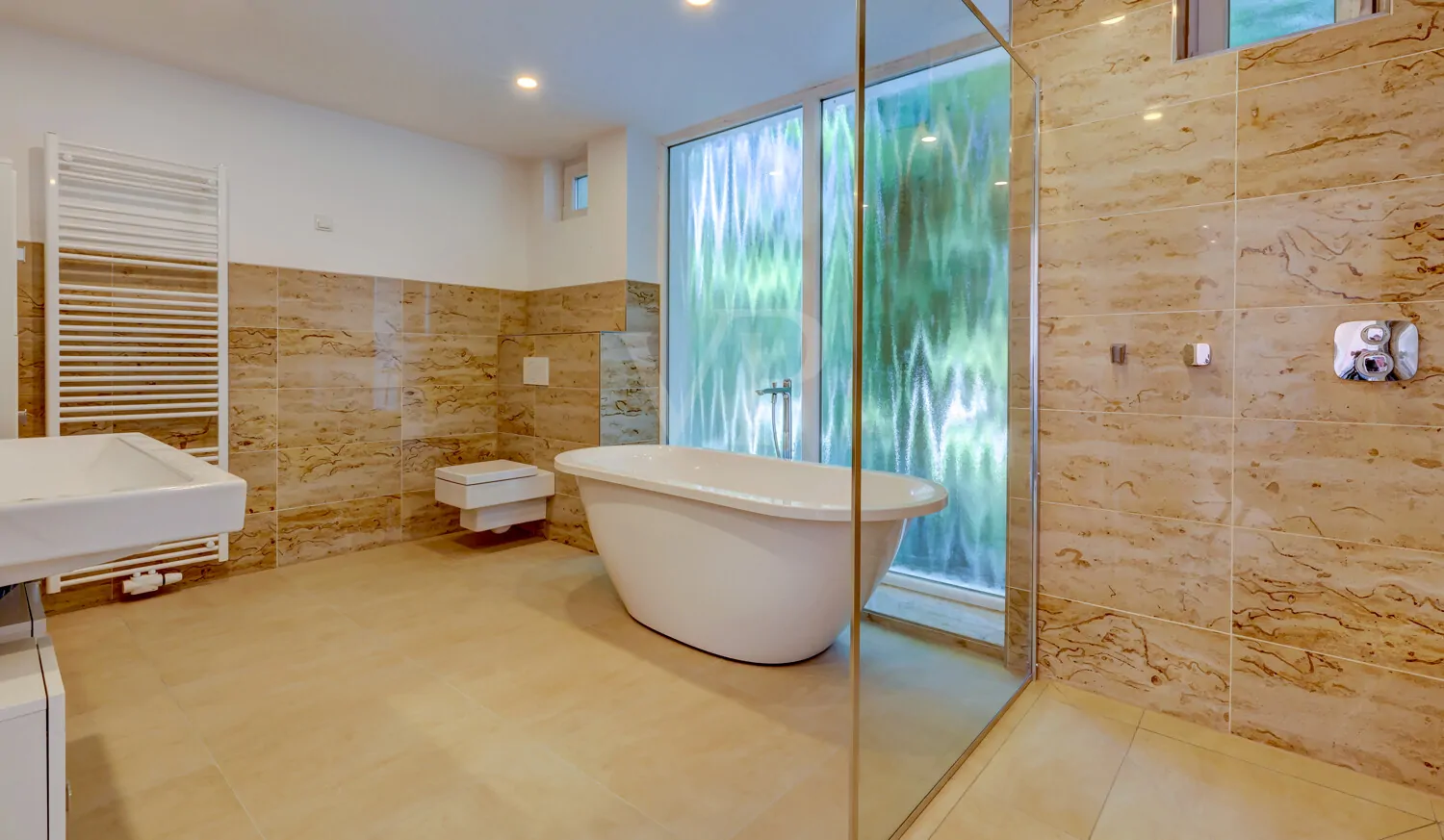 Exklusives Badezimmer