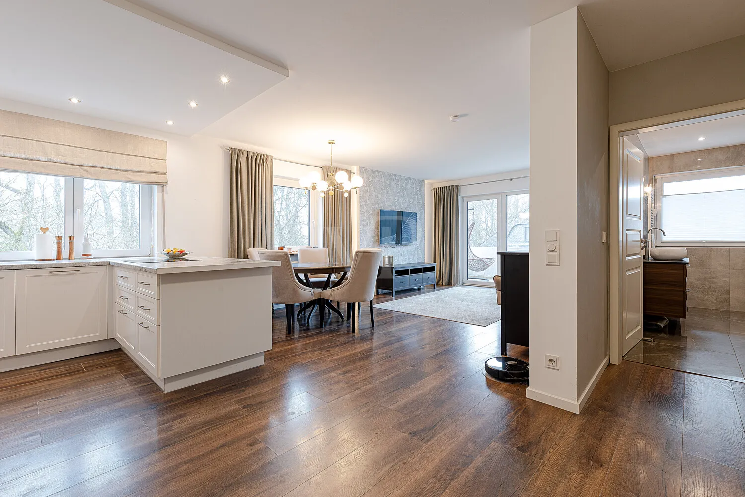 Modernisierte 3-Zimmer-Wohnung mit Balkon in ruhiger Waldrandlage