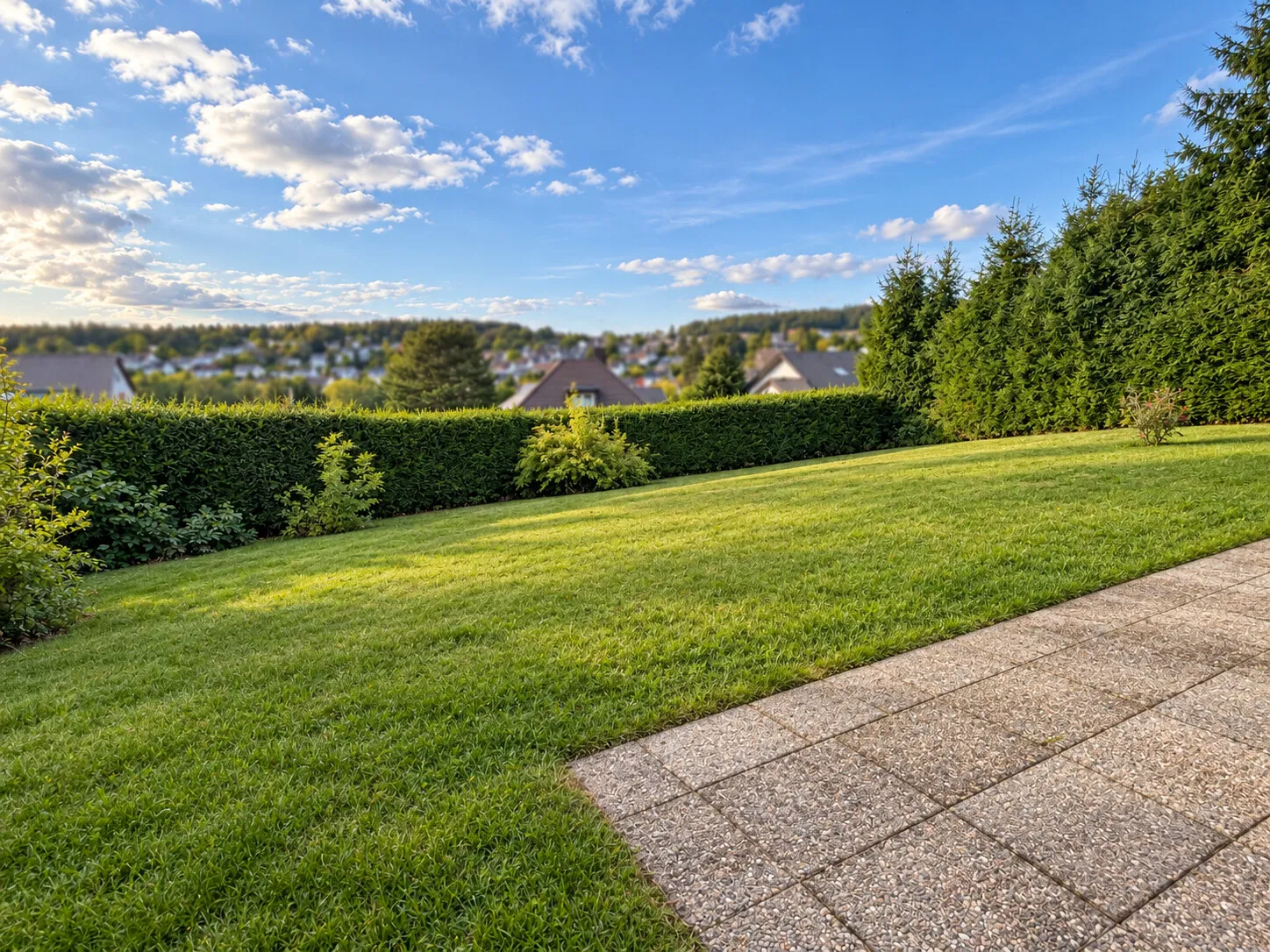 Ihr neuer Garten wartet auf Sie