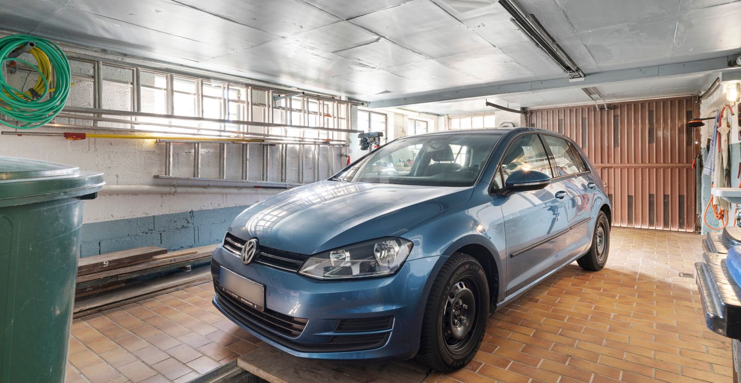 Garage mit Grube