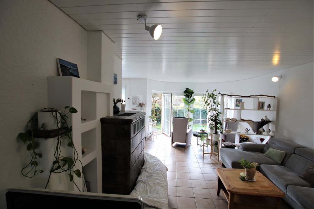 Blick ins Wohnzimmer