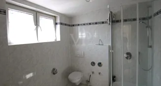 von_poll_real_estate_property_25072009_image_5