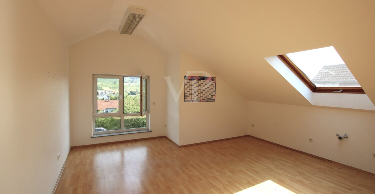 Büro DG links