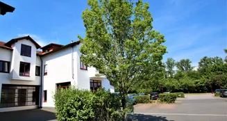 von_poll_real_estate_property_25072009_image_2