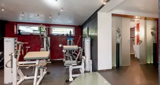 von_poll_real_estate_property_25072005_image_13