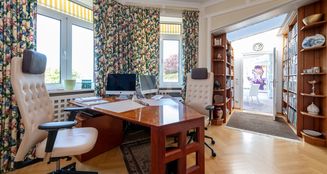 von_poll_real_estate_property_25072005_image_6