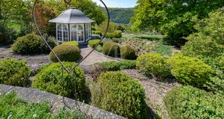 von_poll_real_estate_property_25072005_image_24