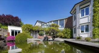 von_poll_real_estate_property_25072005_image_0