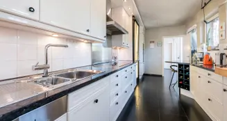 von_poll_real_estate_property_25072005_image_4