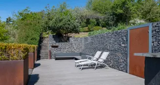 von_poll_real_estate_property_25072005_image_23