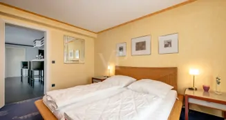 von_poll_real_estate_property_25072005_image_16