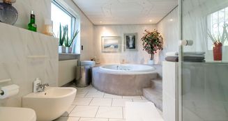 von_poll_real_estate_property_25072005_image_10
