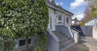 von_poll_real_estate_property_25072002_image_0