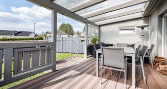 von_poll_real_estate_property_25072002_image_33