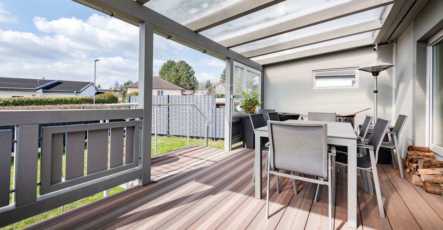 Überdachte Terrasse