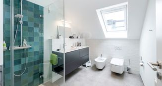 von_poll_real_estate_property_25072002_image_31