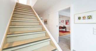 von_poll_real_estate_property_25072002_image_22