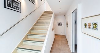 von_poll_real_estate_property_25072002_image_4