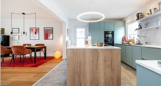 von_poll_real_estate_property_25072002_image_11