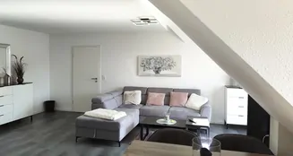 von_poll_real_estate_property_25072006_image_13