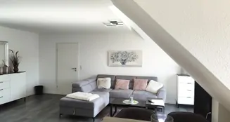 von_poll_real_estate_property_25072006_image_13