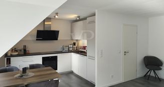 von_poll_real_estate_property_25072006_image_10
