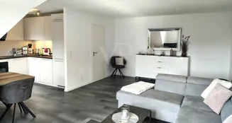 von_poll_real_estate_property_25072006_image_9