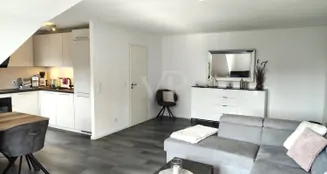 von_poll_real_estate_property_25072006_image_9