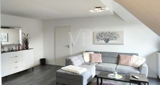 von_poll_real_estate_property_25072006_image_7
