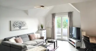 von_poll_real_estate_property_25072006_image_1