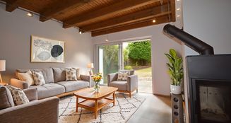 von_poll_real_estate_property_25072007_image_7