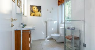 von_poll_real_estate_property_25072008_image_42
