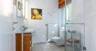 von_poll_real_estate_property_25072008_image_41