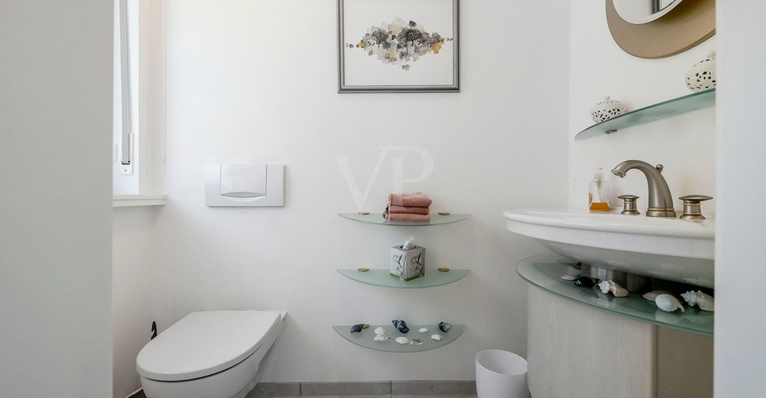 Gäste-WC EG