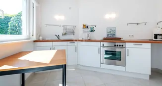 von_poll_real_estate_property_25072008_image_40