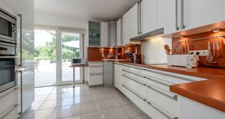 von_poll_real_estate_property_25072008_image_13