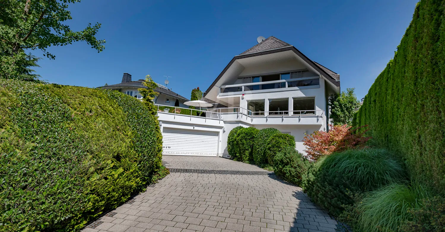 Zugang ELW und Garage