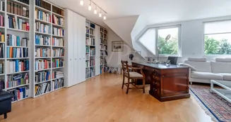 von_poll_real_estate_property_25072008_image_28