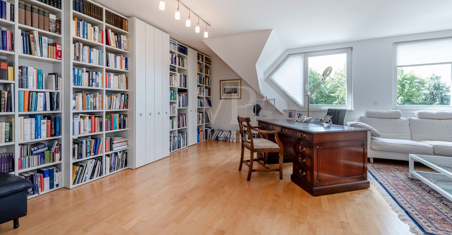 Arbeitszimmer OG