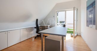 von_poll_real_estate_property_25072008_image_31
