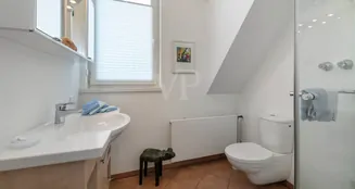 von_poll_real_estate_property_25072008_image_36