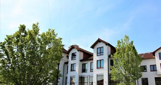 von_poll_real_estate_property_25072010_image_1